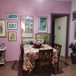 Cosmopolitan Roma